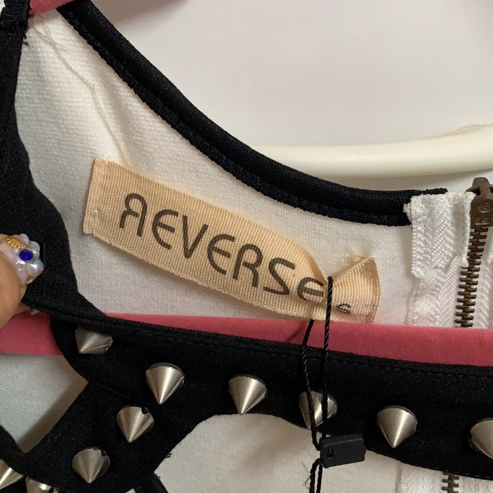 NWT Reverse Top - Picture 6 of 8